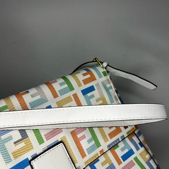 SOLD Fendi - Picture 10 of 10